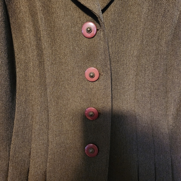 Danny & Nicole 2 Piece Pants Suit Size 6P Brown - Picture 7 of 12